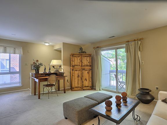 3rd image of 334 Lopax Rd #E12