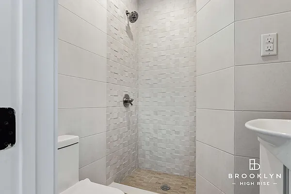 Rented by Brooklyn High Rise LLC | media 30