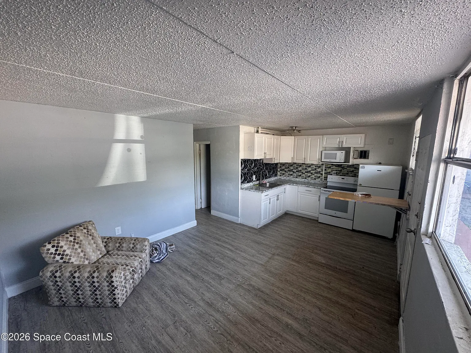 2 bed, 1.0 bath, 600 sqft, $995 — Photo 3