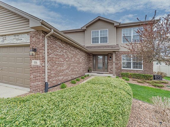3rd image of 688 Turtledove Ln