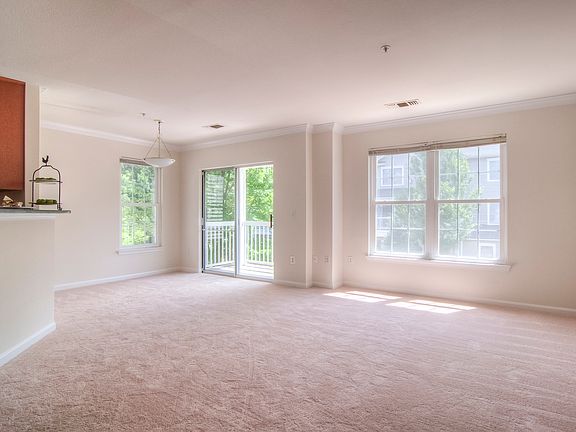 5th image of 12900 Fair Briar Ln