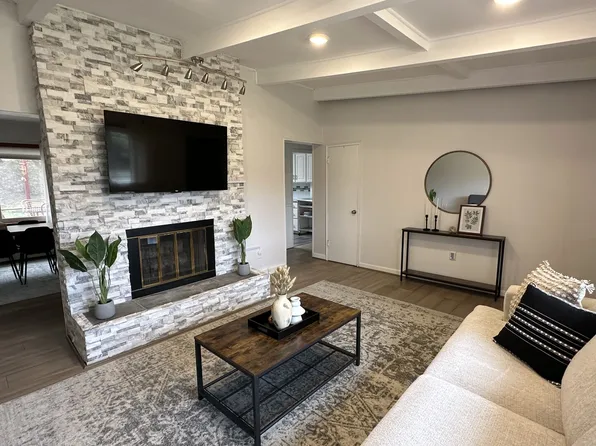 (undisclosed Address), Wayne, PA 19087