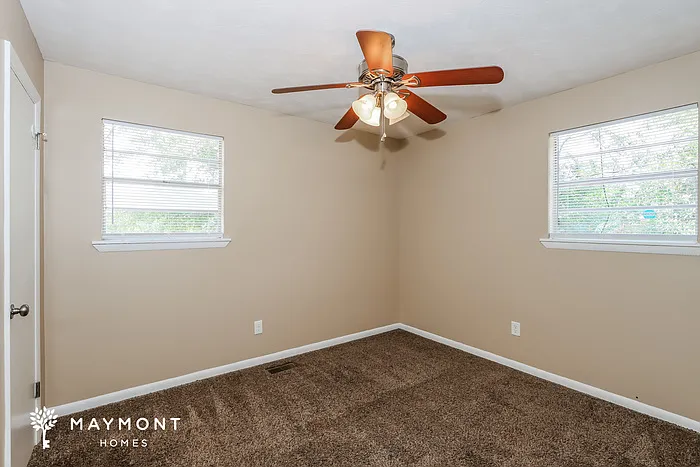 4113 N Sylvania Ct — Photo 9