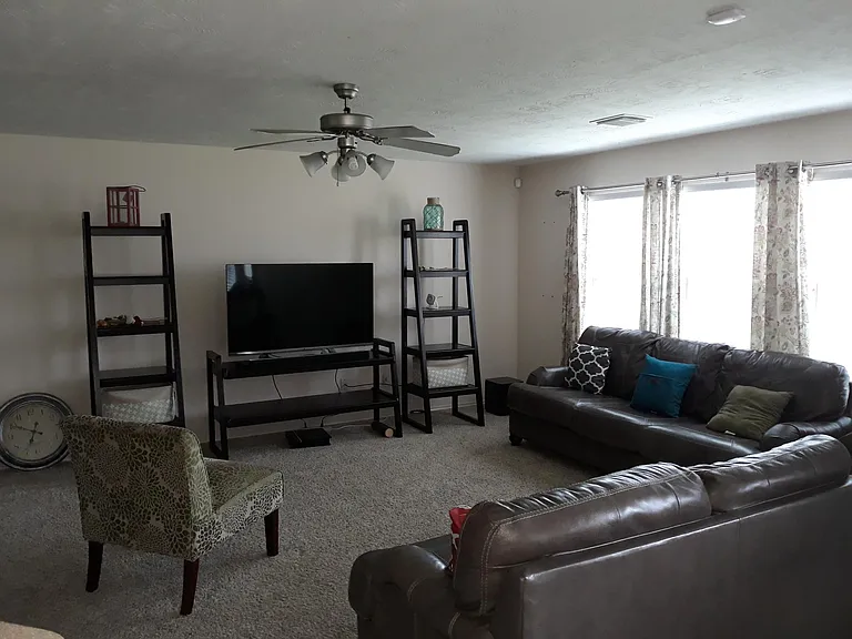11427 Harbour Lake Ct — Photo 9