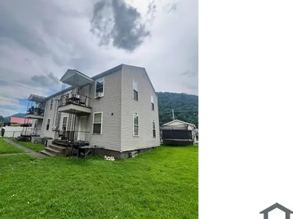 318 Maple St Unit 6, Smithers, WV 25186