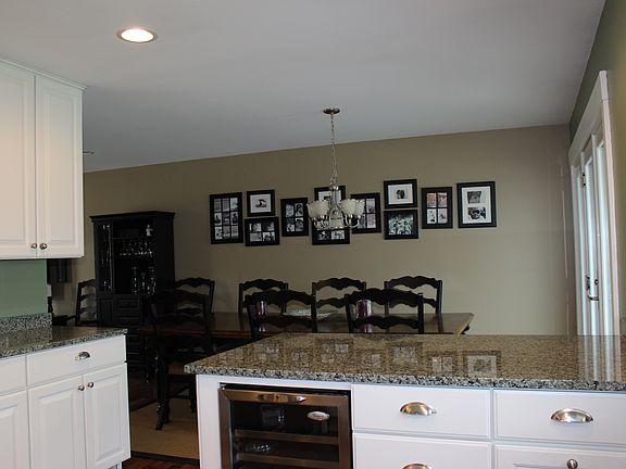 3rd image of 1016 E Cherry Ln