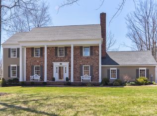 33 Chimney Ash Farm Rd, Basking Ridge, NJ 07920
