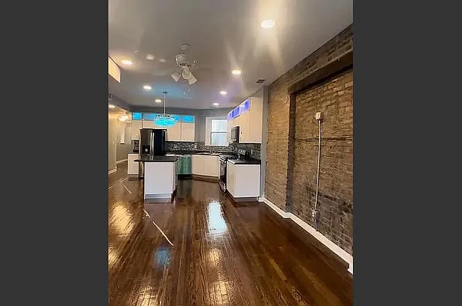 4040 S Calumet Ave — Photo 5