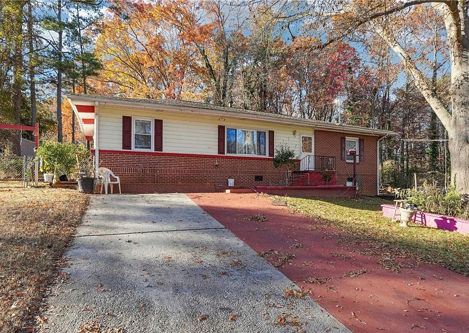 1st image of 2256 Fleur Dr SE