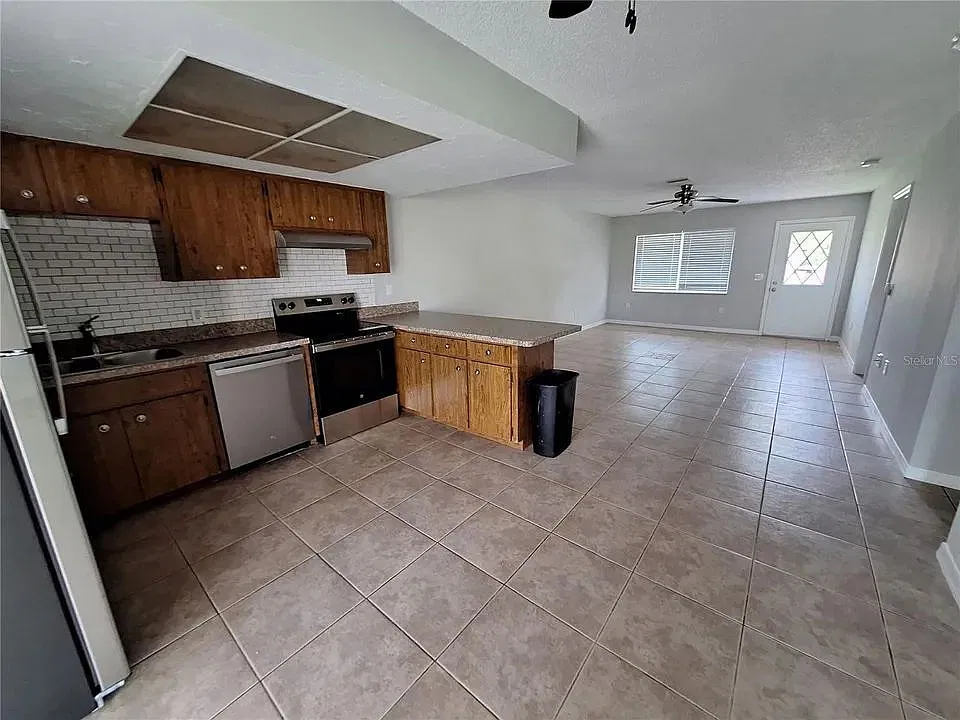 2 bed, 2.0 bath, $1,795 — Photo 3