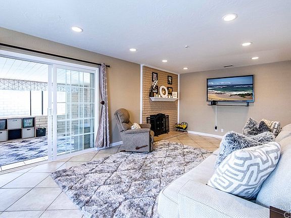 2nd image of 2948 W Rowland Cir