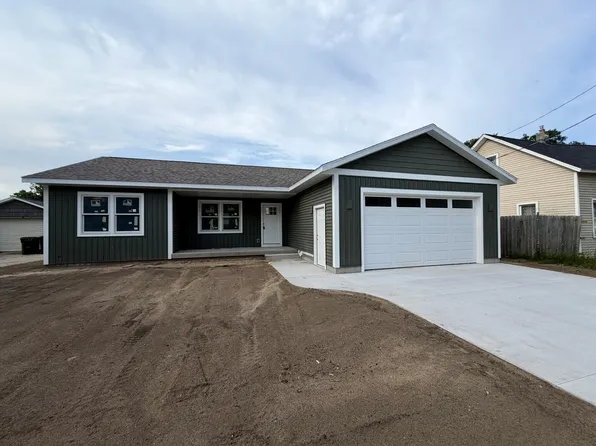 877 Amity Ave, Muskegon, MI 49442