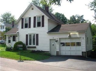 11 Lehigh St, Rush, NY 14543