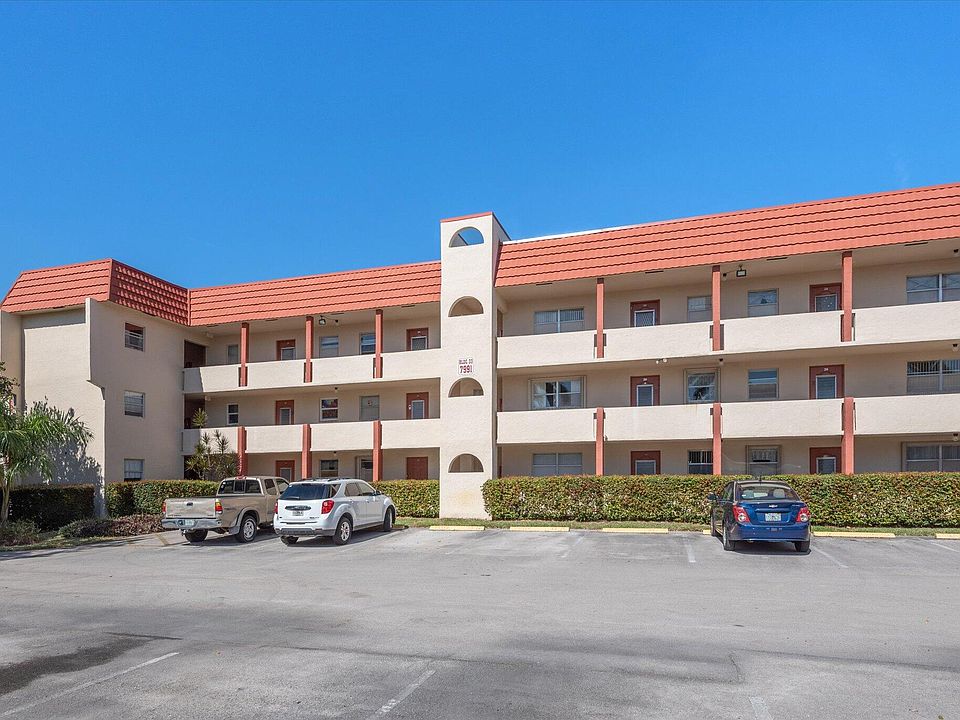 1st image of 7991 Sunrise Lakes Drive N #308