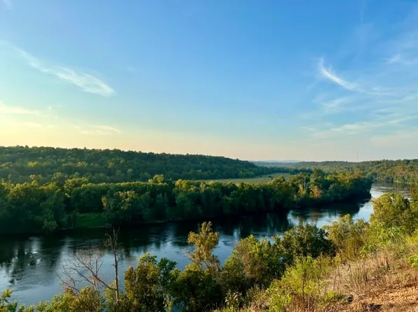 3057 White Rock Rd, Scottsville, VA 24590