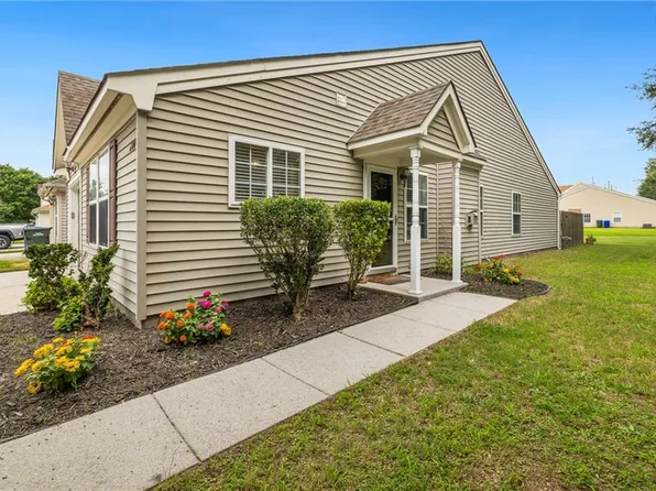6100 Cambridge Dr W, Suffolk, VA 23435