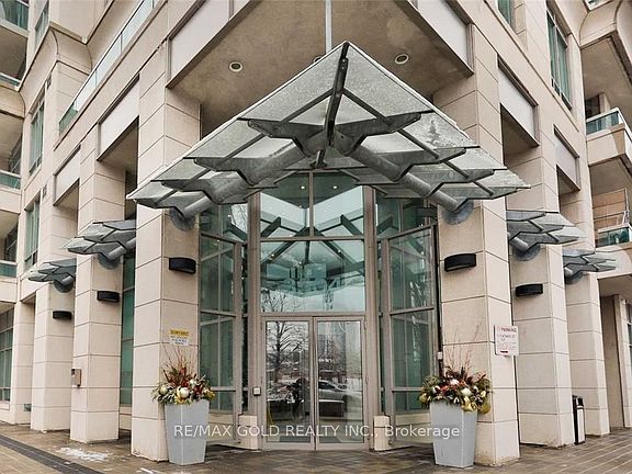 2nd image of 3504 Hurontario St #807