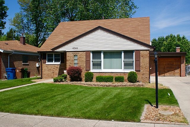 1st image of 4044 W Arnold Pl