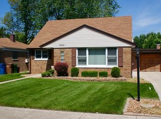 4044 W Arnold Pl, Oak Lawn, IL 60453