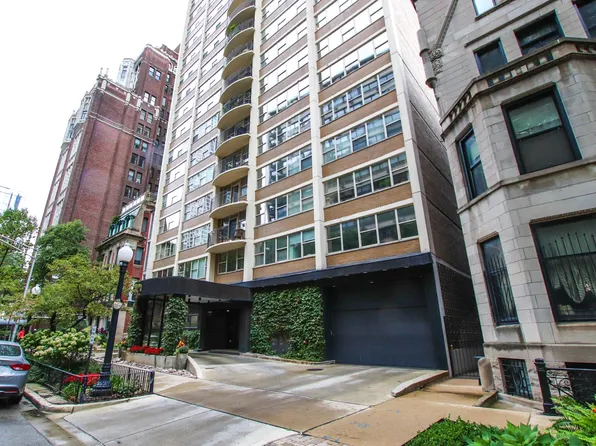40 E Cedar St APT 18B, Chicago, IL 60611