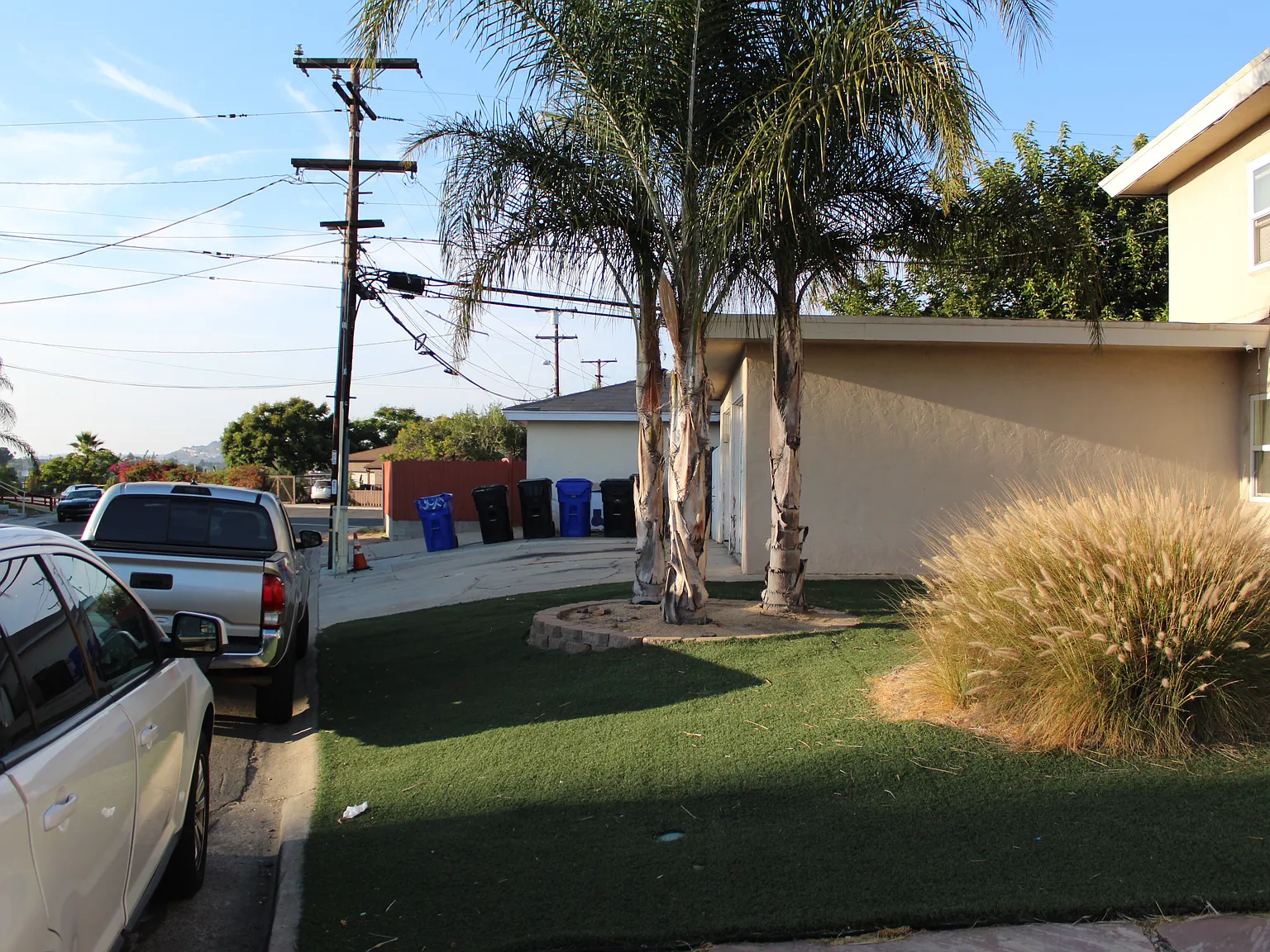 3567 College Ave — Photo 2