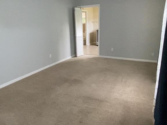 4th image of 5592 Odessa Dr