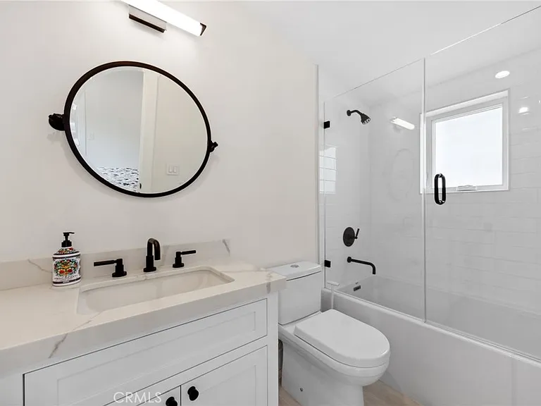 2801 Bayside Dr — Photo 33