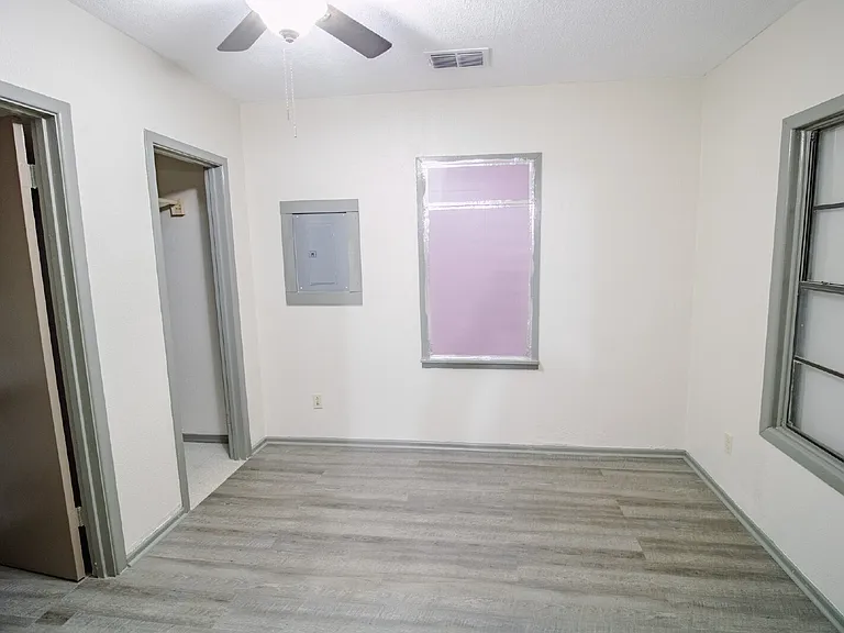 3114 Baylor St — Photo 10