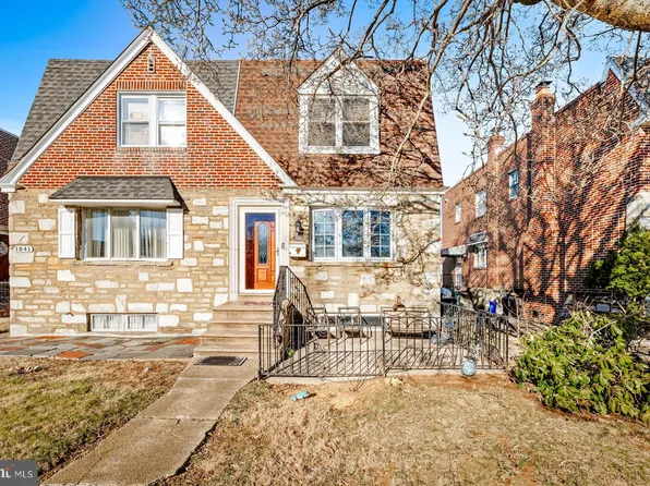 1843 Hoffnagle St, Philadelphia, PA 19152