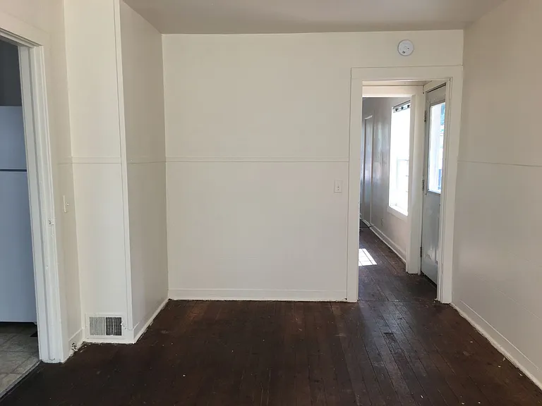 2288 Hilyard St — Photo 18