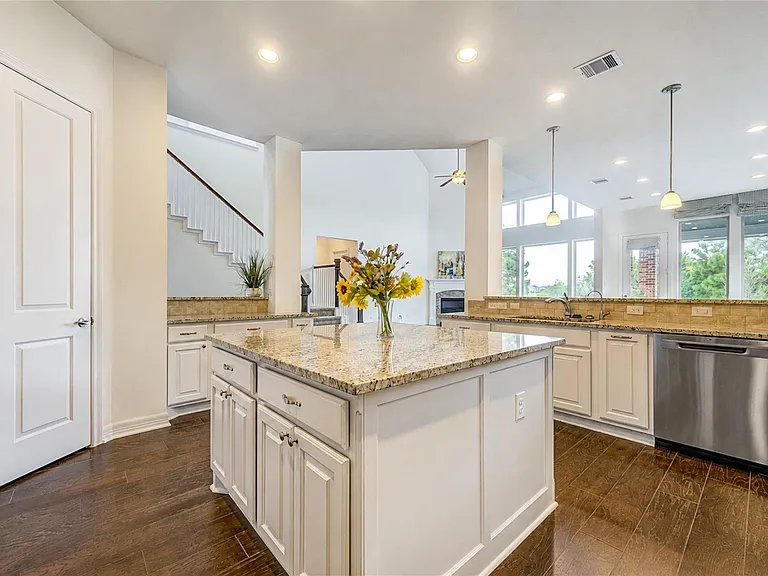 28214 Evergreen Cove Ln — Photo 11