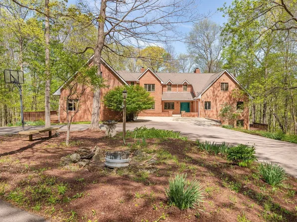 3701 E Rachels Glen Rd, Bloomington, IN 47408
