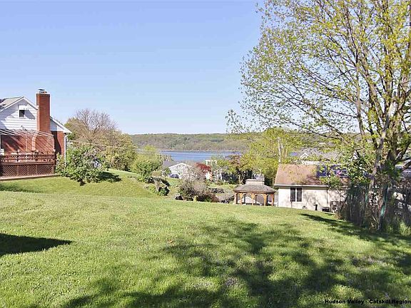 2nd image of 13 Latham Cir