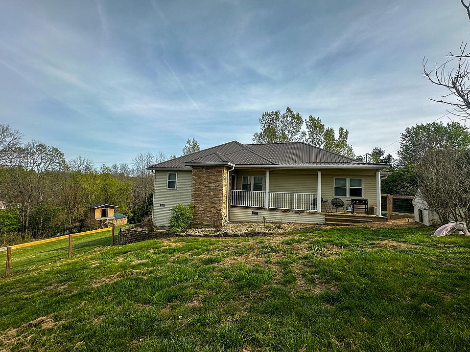 1st image of 569 E Ridge Rd