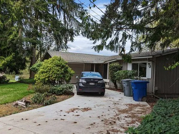 1038 151st Ave SE, Bellevue, WA 98007