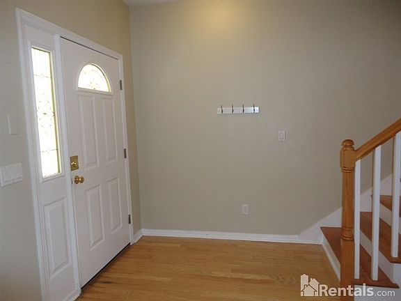 4th image of 3810 W Deleon St #4