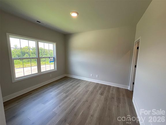 4th image of 156 Kerr Walk Dr #25