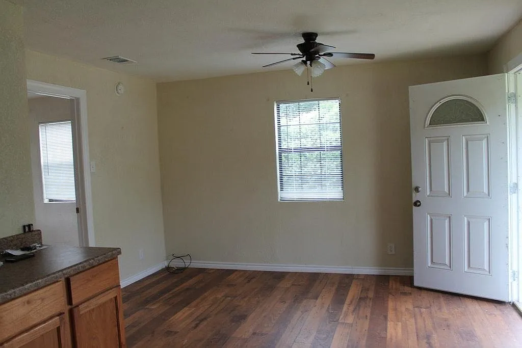 1 bed, 480 sqft, $620 — Photo 3