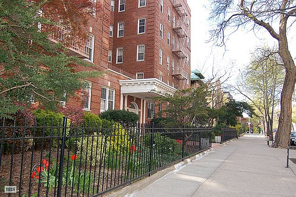 1st image of 360 Clinton Ave APT 1H
