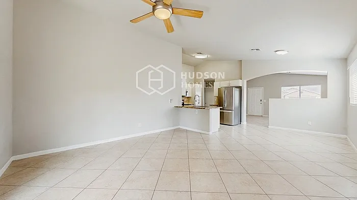 15827 W Adams St — Photo 7
