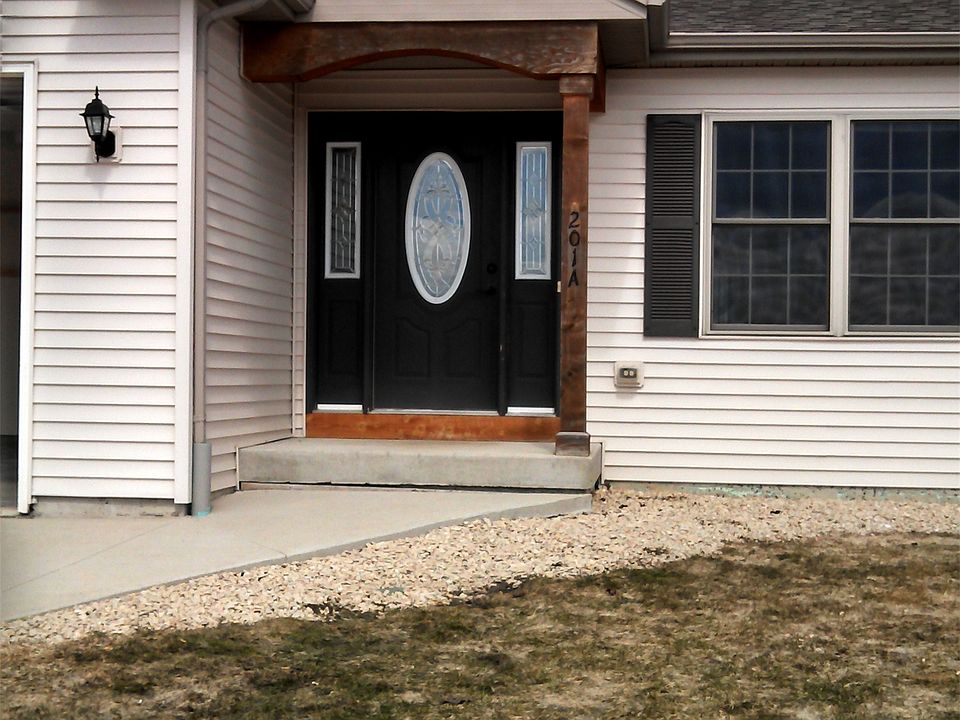 Exterior Entry