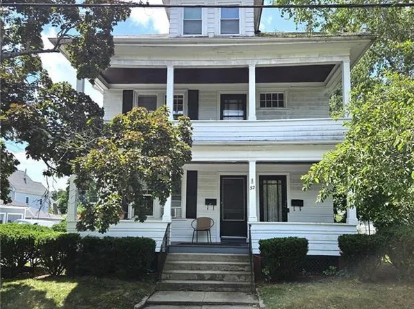 50-52 Oakland Ave, Cranston, RI 02910