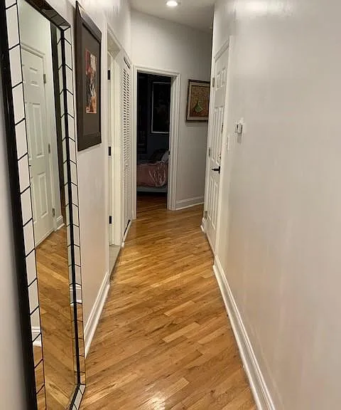 930 Hudson St #4 — Photo 11
