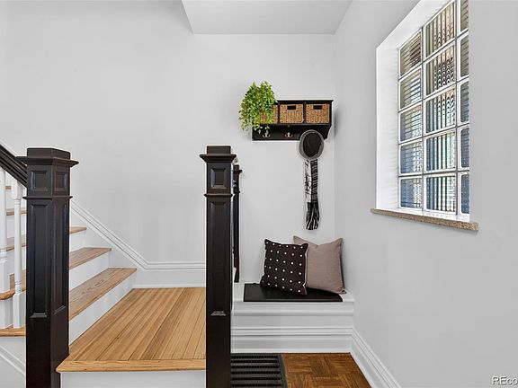 5th image of 4039 Vallejo Street