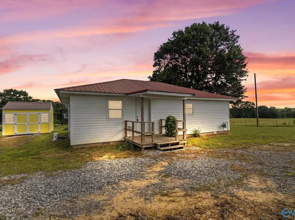 609 Gene Brown Rd, Boaz, AL 35957