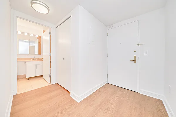 Rented by Living New York | media 10