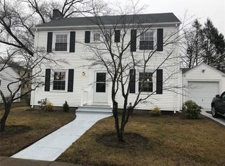 83 Robert Cir, Cranston, RI 02905