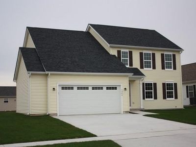 438 Fairmeadow Ln, Elkhorn, WI, 53121