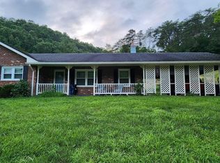 2467 Walkers Creek Rd, Marion, VA 24354