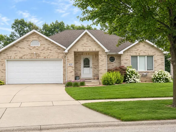 429 11th Cir SE, Demotte, IN 46310